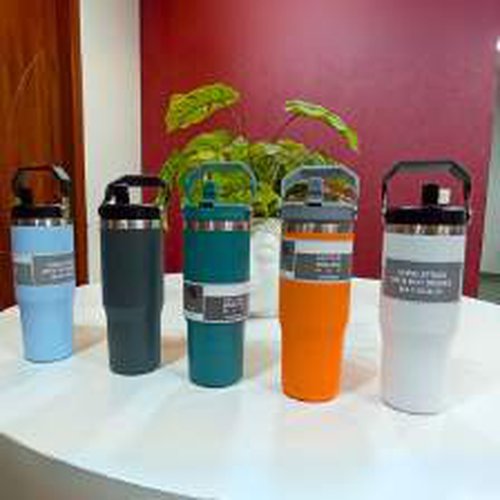 900 ML Tumbler